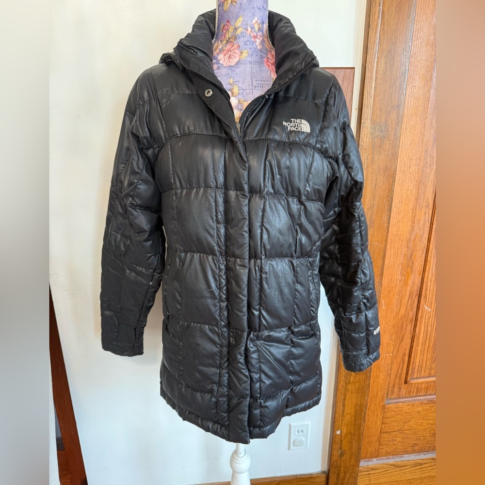 The North Face Women's Classic Black Puffer Coat